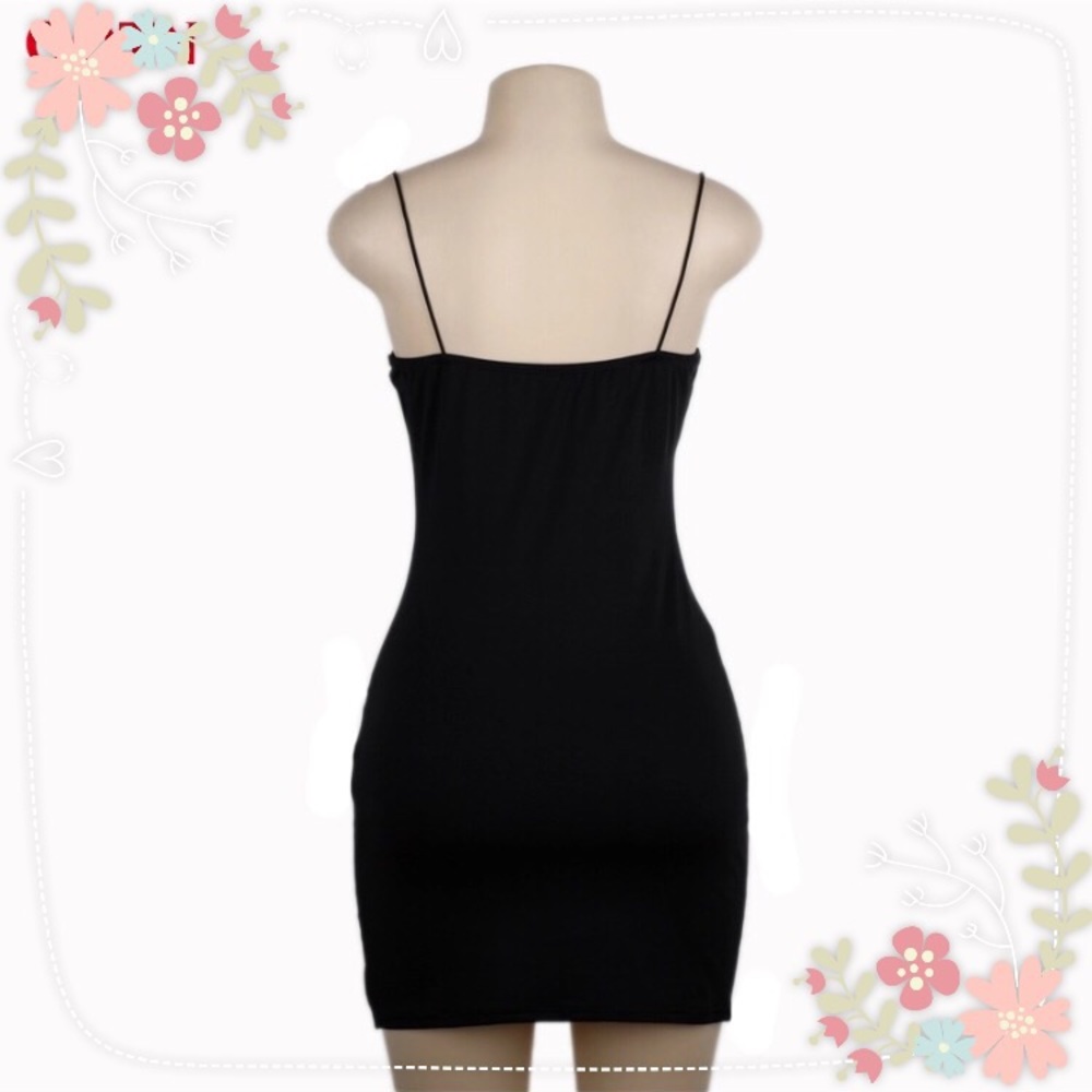 ✨ONE LEFT✨Spaghetti Strap Little Black Mini Dress - Picture 6 of 8