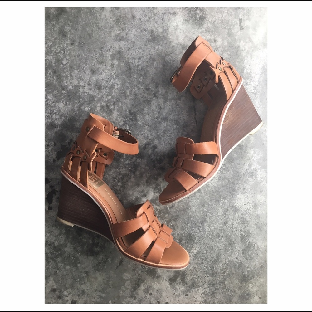 DV by Dolce Vita 'Cho' Wedge Sandal