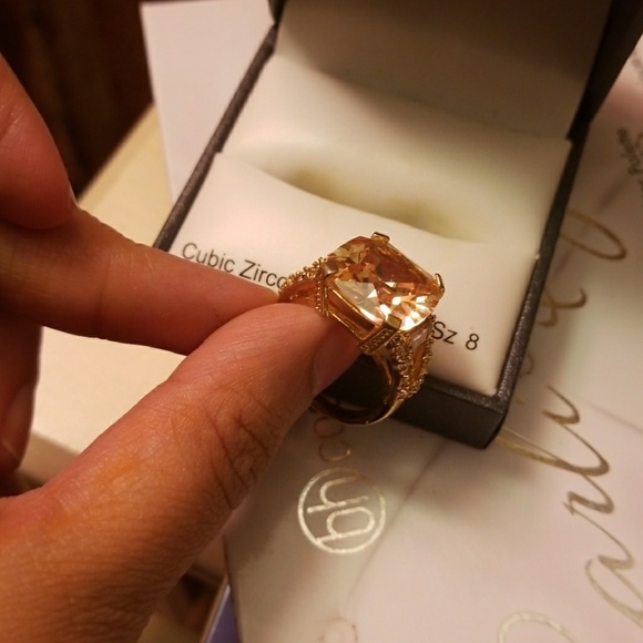 Gorgeous cubic zirconia ring - Picture 4 of 4