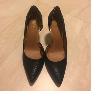 Mossimo snakeskin pumps