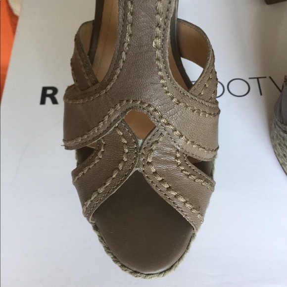 Report Sandals - Picture 4 of 8