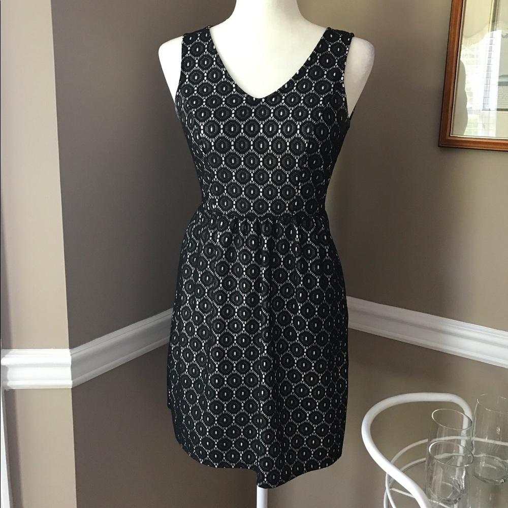XSmall black & white dress