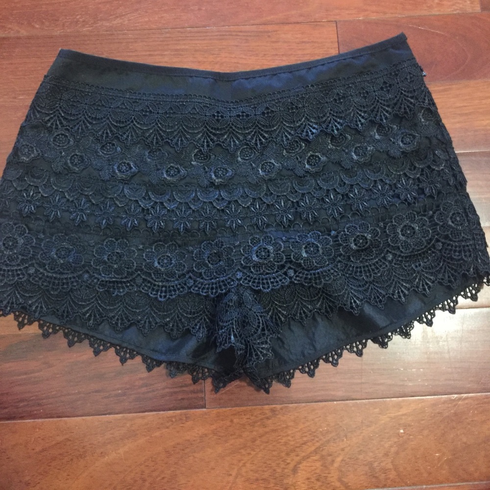 Lace shorts