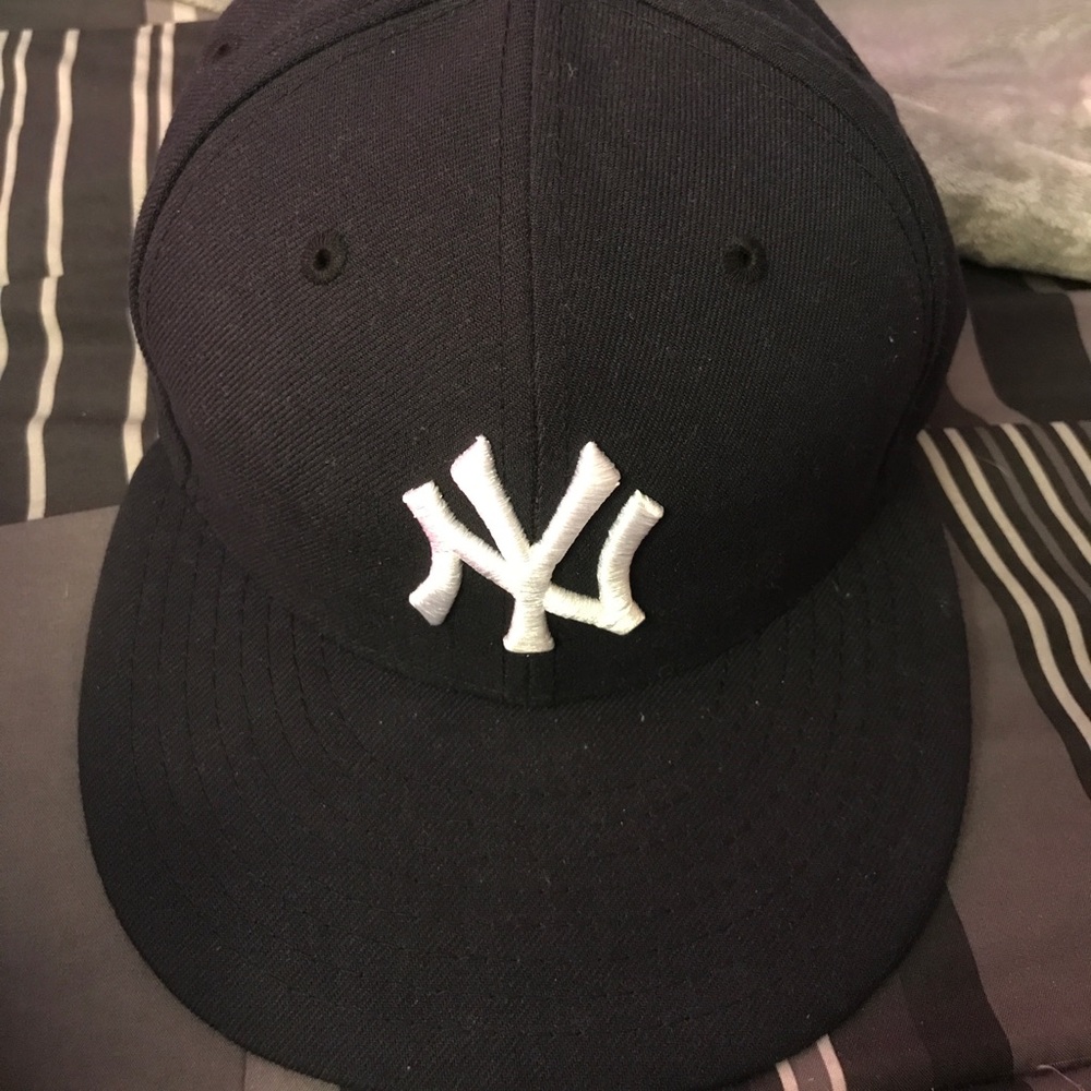 New York Yankees hat
