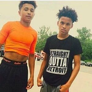 Meet your Posher, Nelson