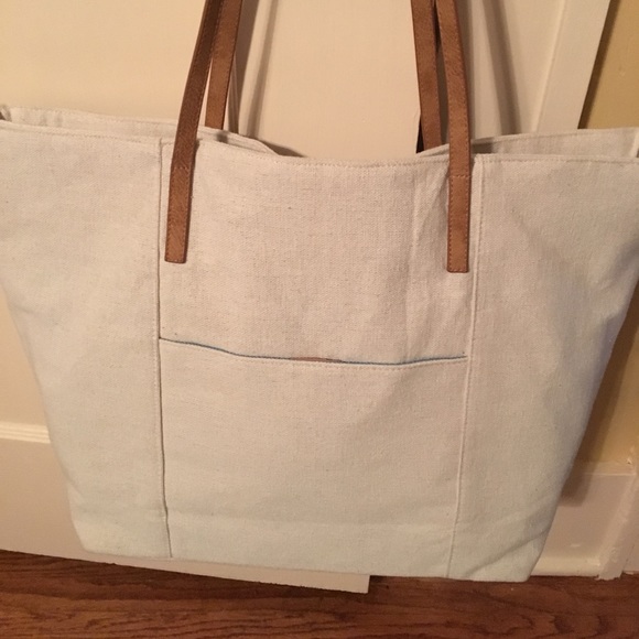 Steve Madden beaded beach tote with Pom Pom tassel - Picture 4 of 4