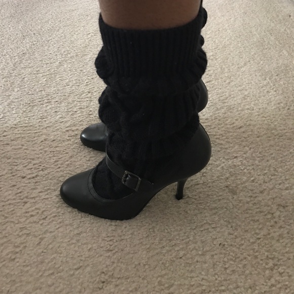 Heels - Picture 2 of 3