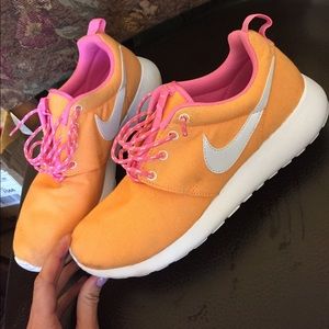 nike roshe runs