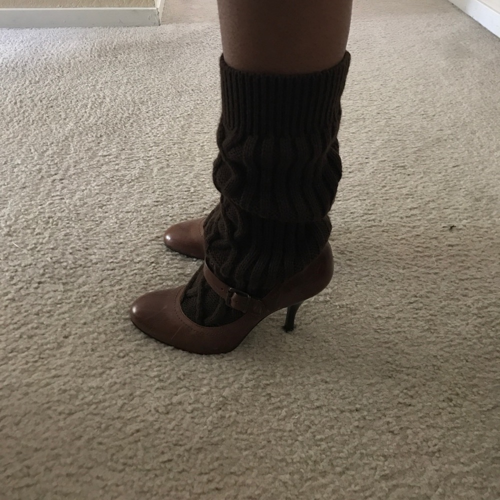Heels - Picture 2 of 3