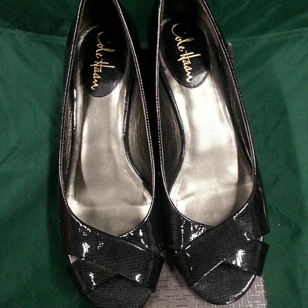 Shoes - Picture 2 of 2