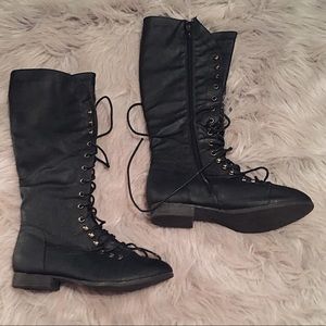 💲⚫️Lace Up Combat Boots⚫️💲
