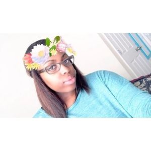 Meet your Posher, Lynnaya