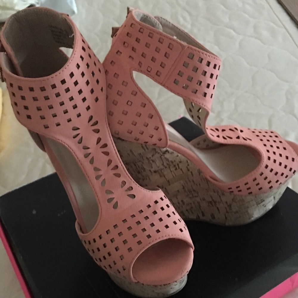 Peach wedge heels