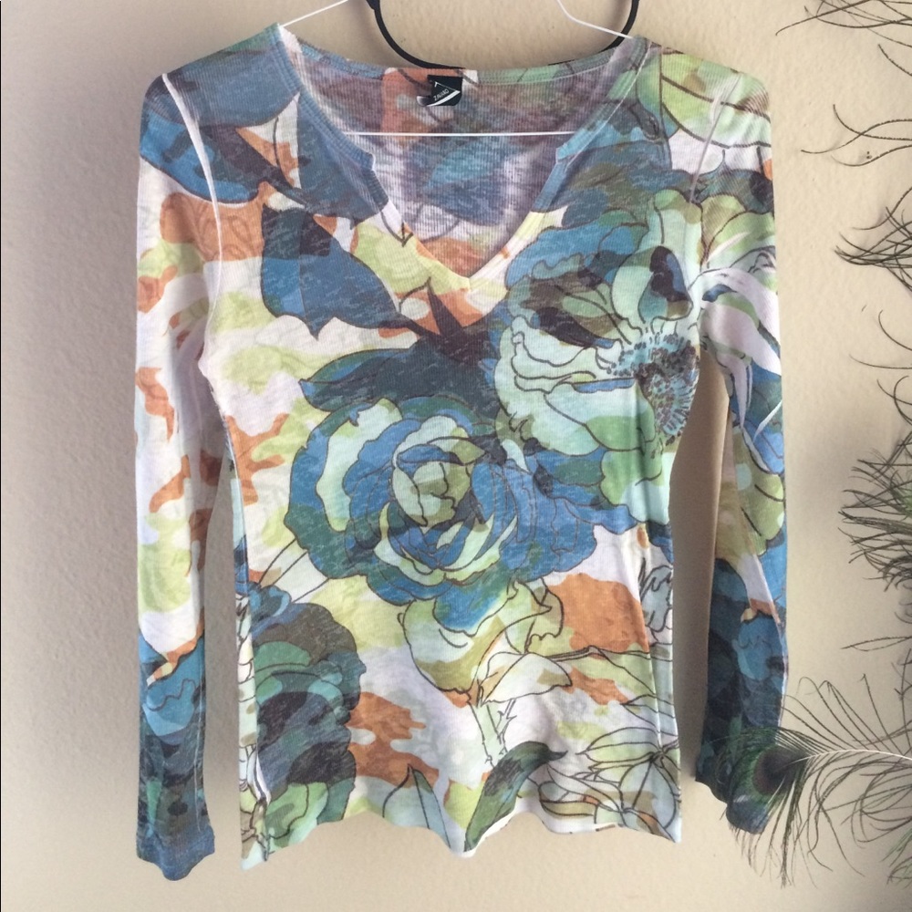 NWOT Women's Long Sleeve.