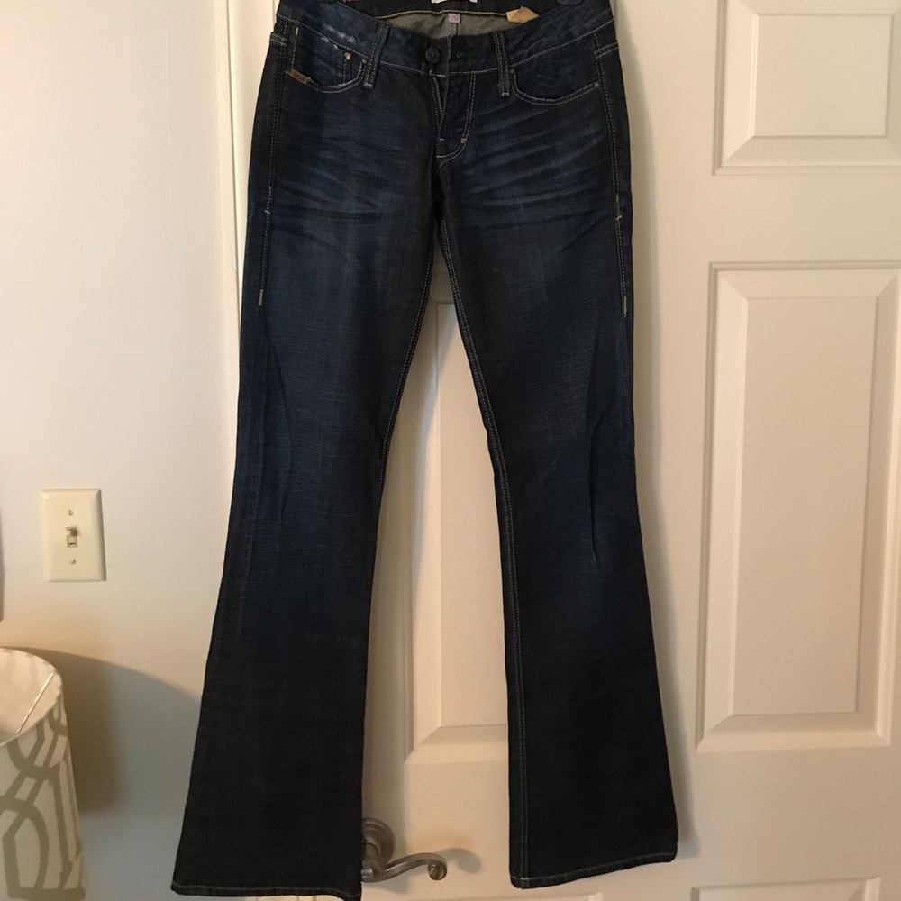 Medium wash bootcut jeans