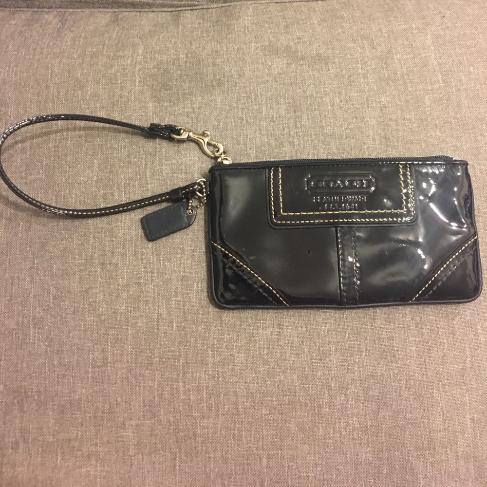 Coach small wristlet navy blue patent leather!