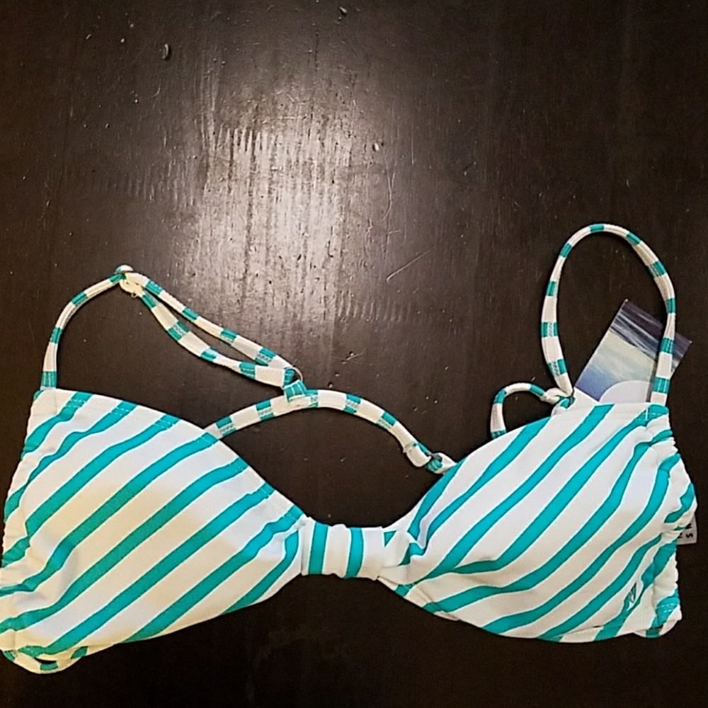 💥 3 for $15 💥 Roxy striped top