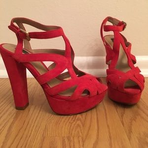 💥Red Suede Zara Heels💥
