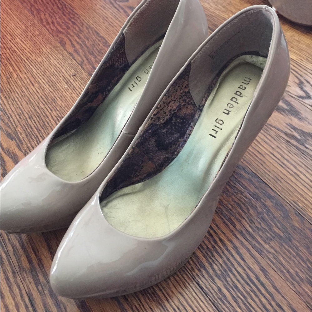 👡 Steve Madden Nude Pumps 👡