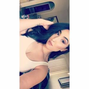 Meet your Posher, Alicia