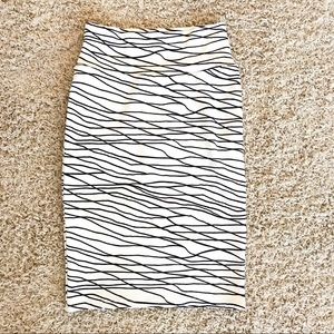 LuLaRoe Cassie pencil skirt