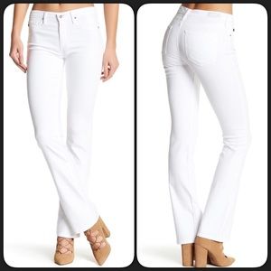 AG White Denim "the jodie" jeans!