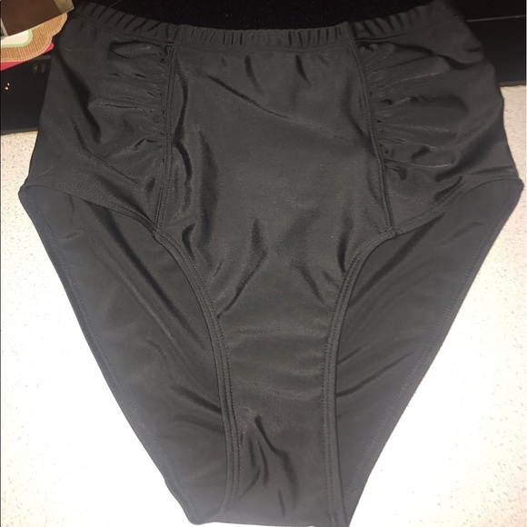 High waist bikini, made for plus size women. - Picture 2 of 2