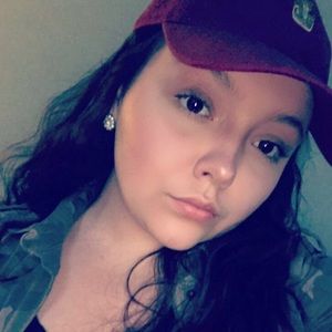 Meet your Posher, Jasmynne