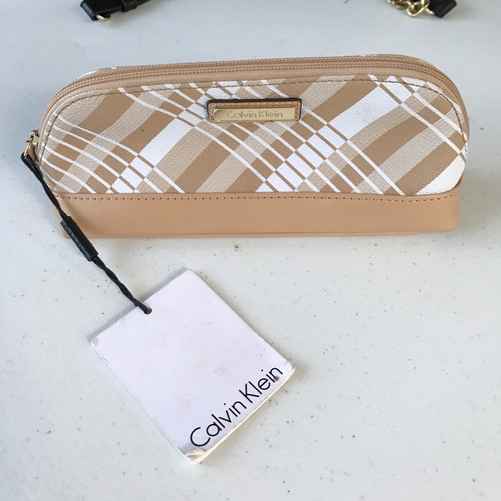 Calvin Klein makeup bag! NWT
