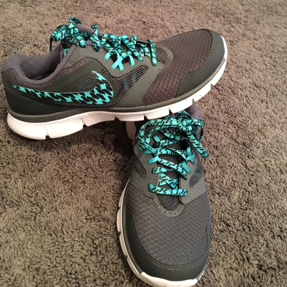 Nike Flex Experience Run 3