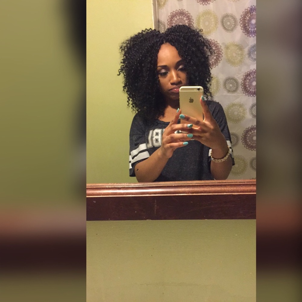 Meet your Posher, Daneka