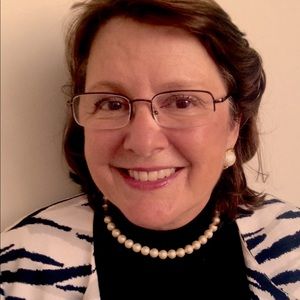 Meet your Posher, Leila