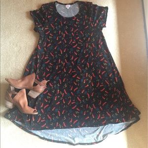 LULAROE LARGE CARLY NWOT