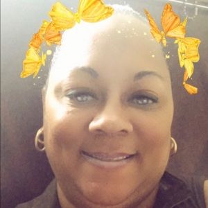 Meet your Posher, Chanel