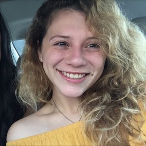 Meet your Posher, April