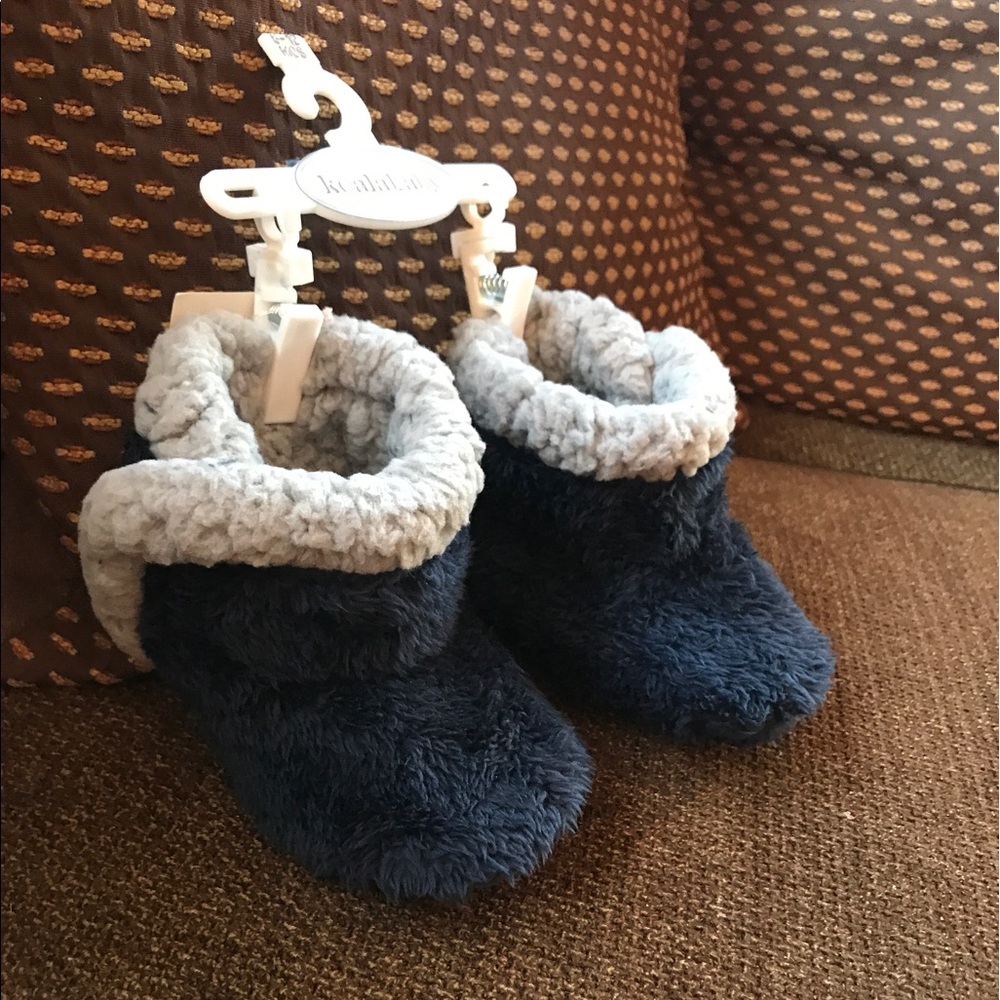 Baby booties - Picture 2 of 3