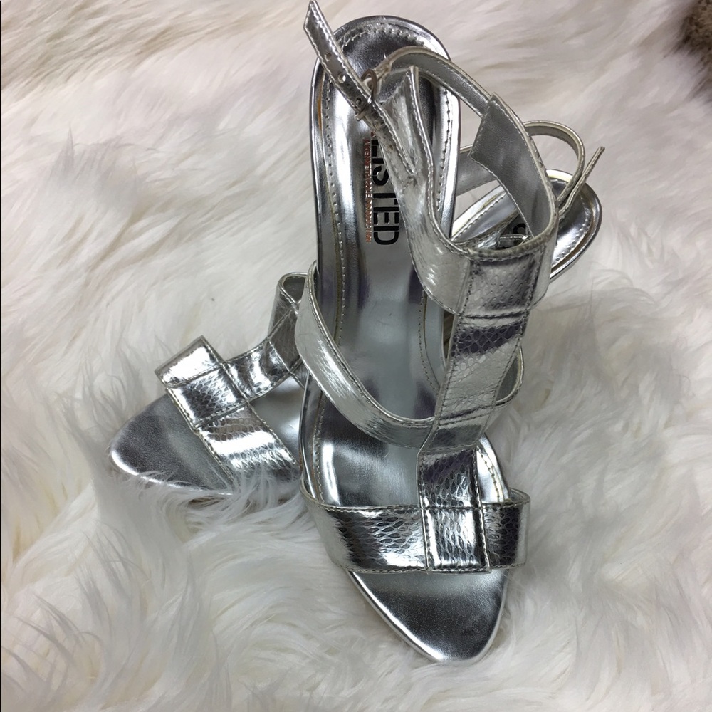 Unlisted Elegant Sliver Snack Skin Sandal Size 6