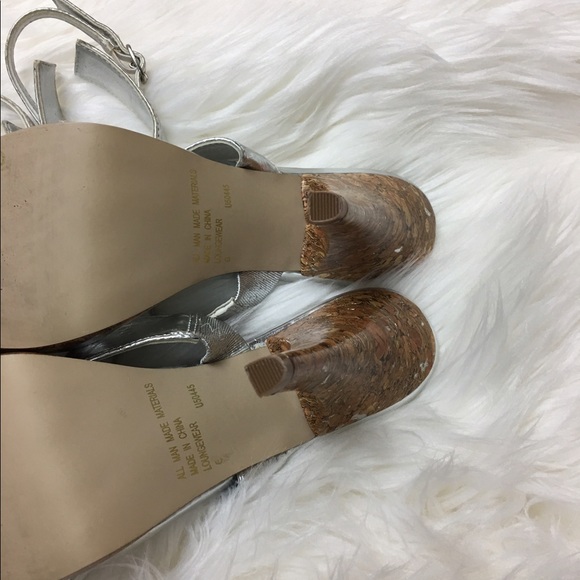 Unlisted Elegant Sliver Snack Skin Sandal Size 6 - Picture 4 of 5