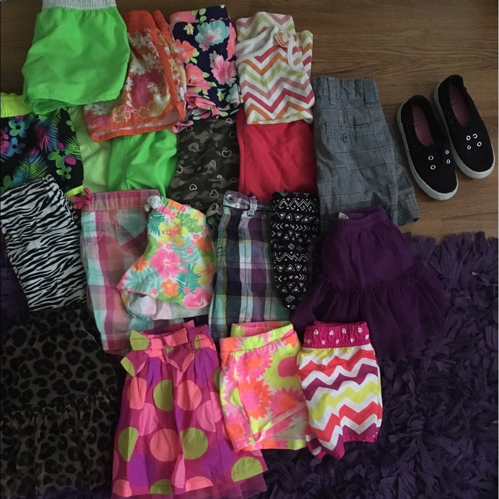 Girls 4t-5t shorts and skirts.