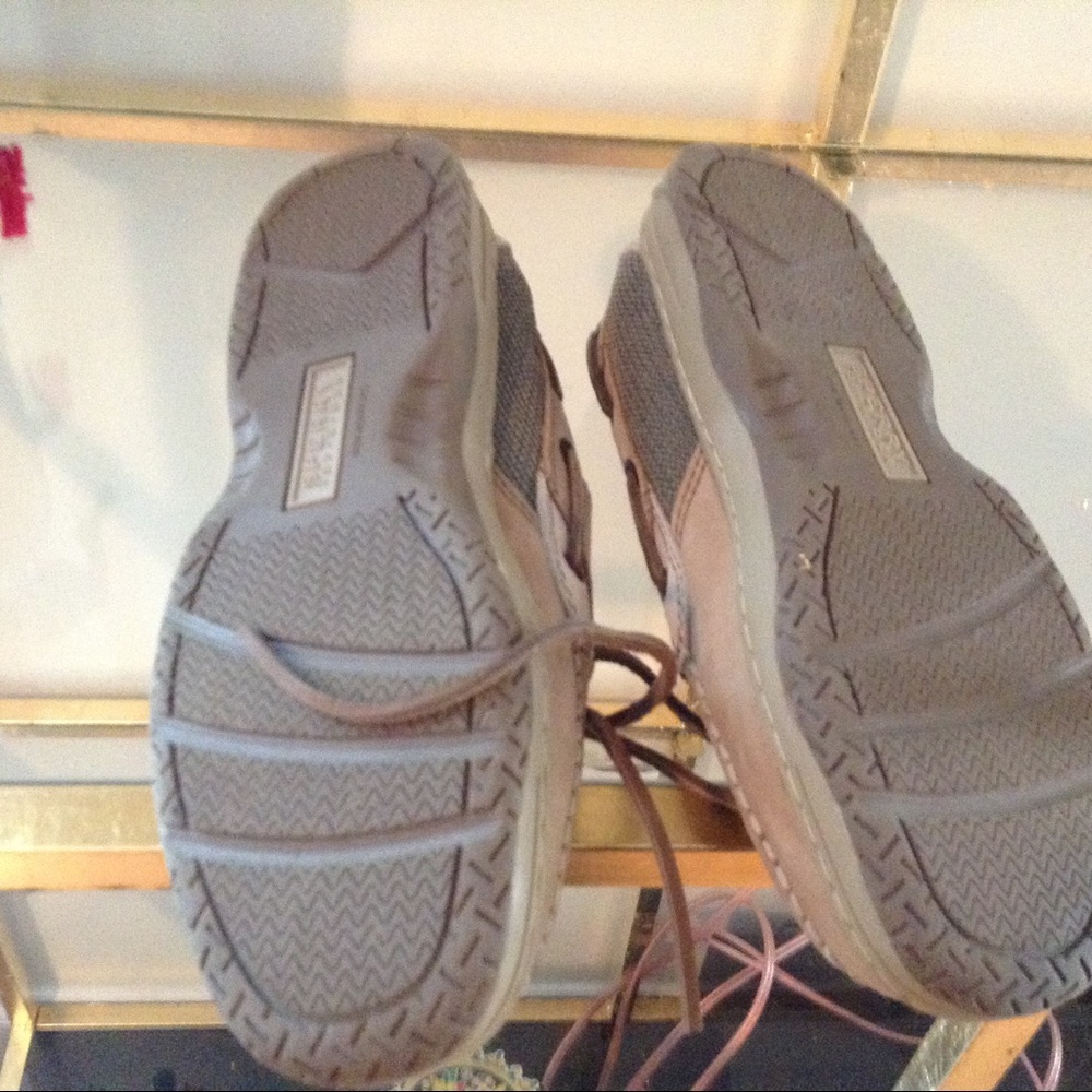 Sperry - Picture 3 of 3