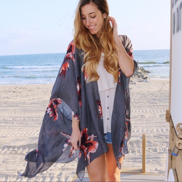grey floral kimono - Picture 4 of 5