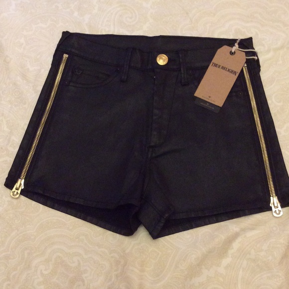 ๐ Host Pick ๐ NWT True Religion Zipper Shorts - Picture 3 of 5