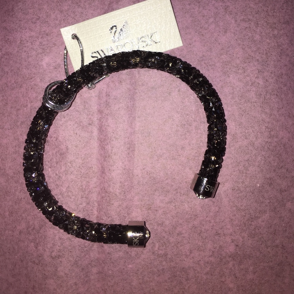 Swarovski bangle black sz m NEW
