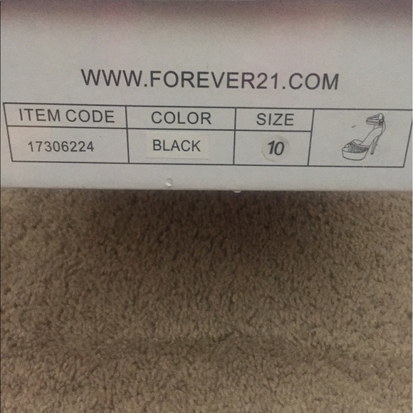 Brand New never worn before black stilleto heels - Picture 4 of 4