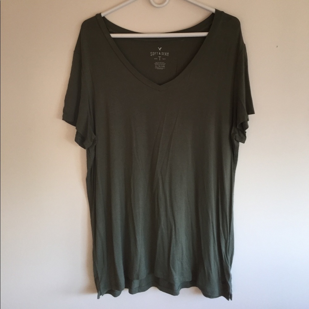 American Eagle Soft & Sexy Tee