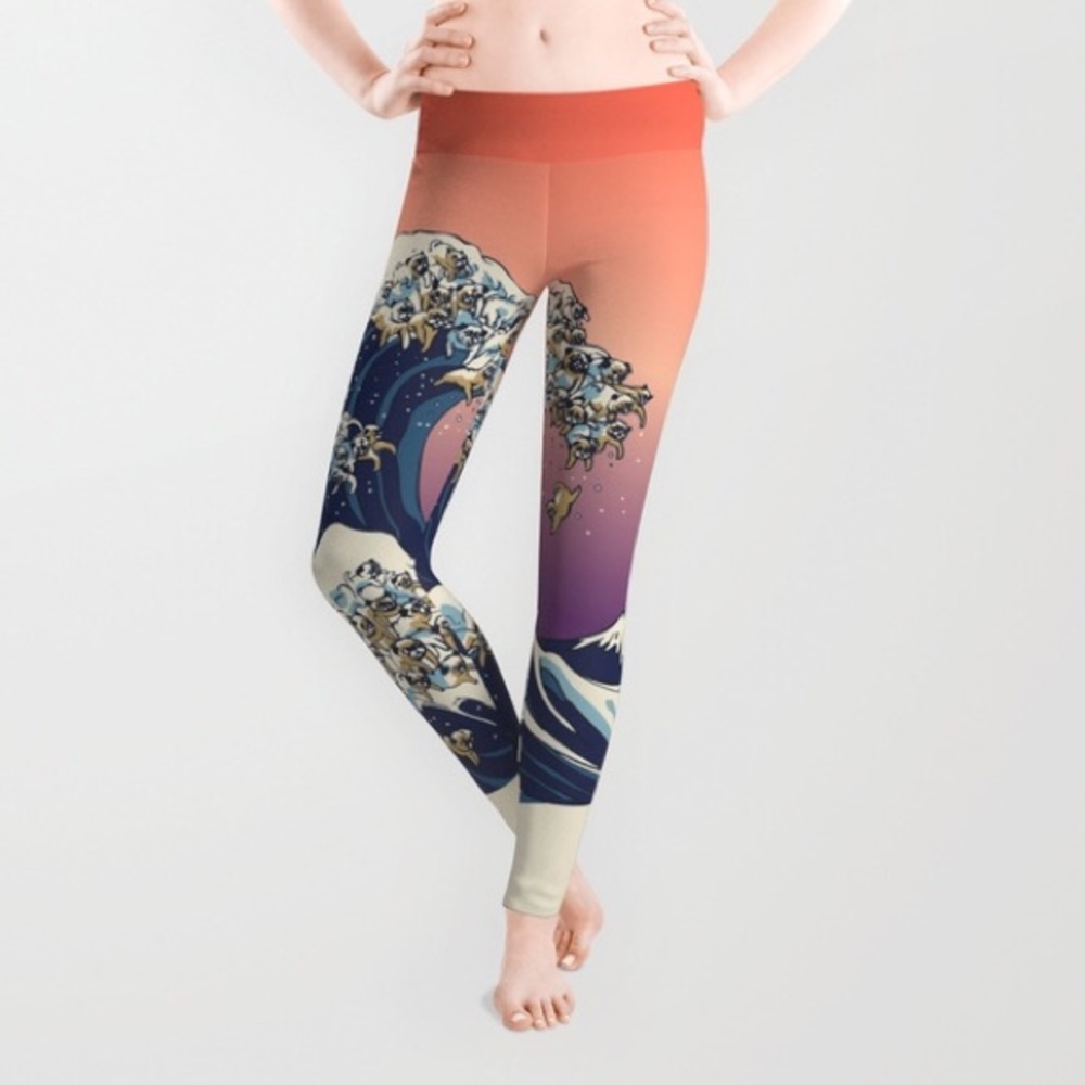 NWOT The Great Wave of Pug Leggings