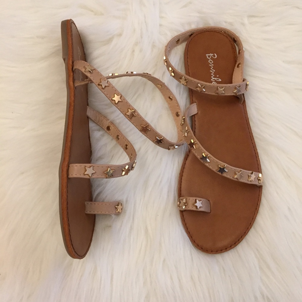 •LAST 6• Nude Star Studded Toe Ring Sandals - Picture 7 of 8