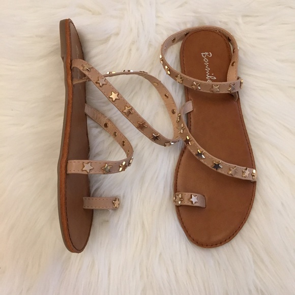 •LAST 6• Nude Star Studded Toe Ring Sandals - Picture 7 of 8