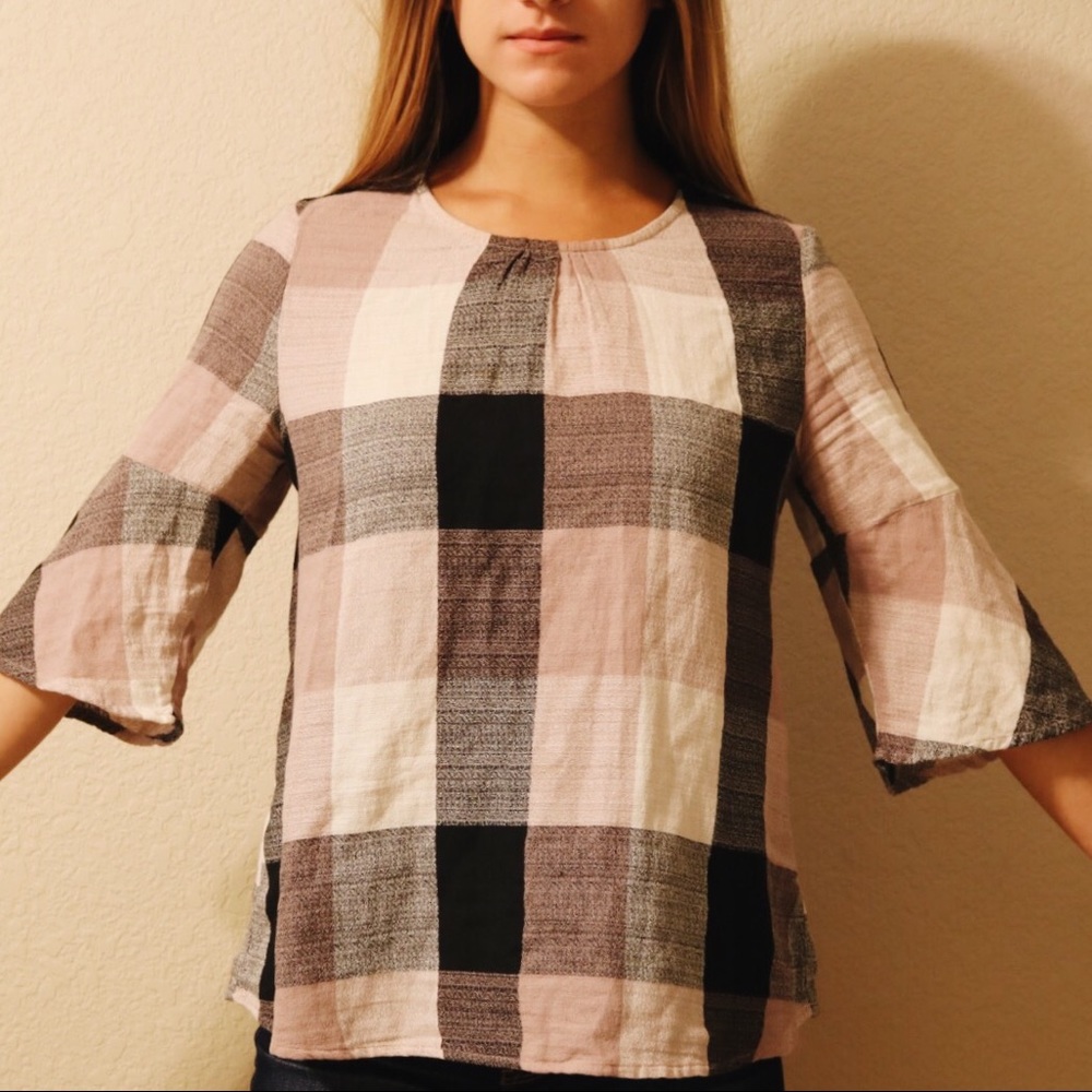 Gingham Bell Sleeve Top w/Bow Tie Detailing (back)