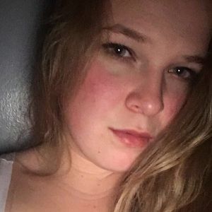 Meet your Posher, Abbey